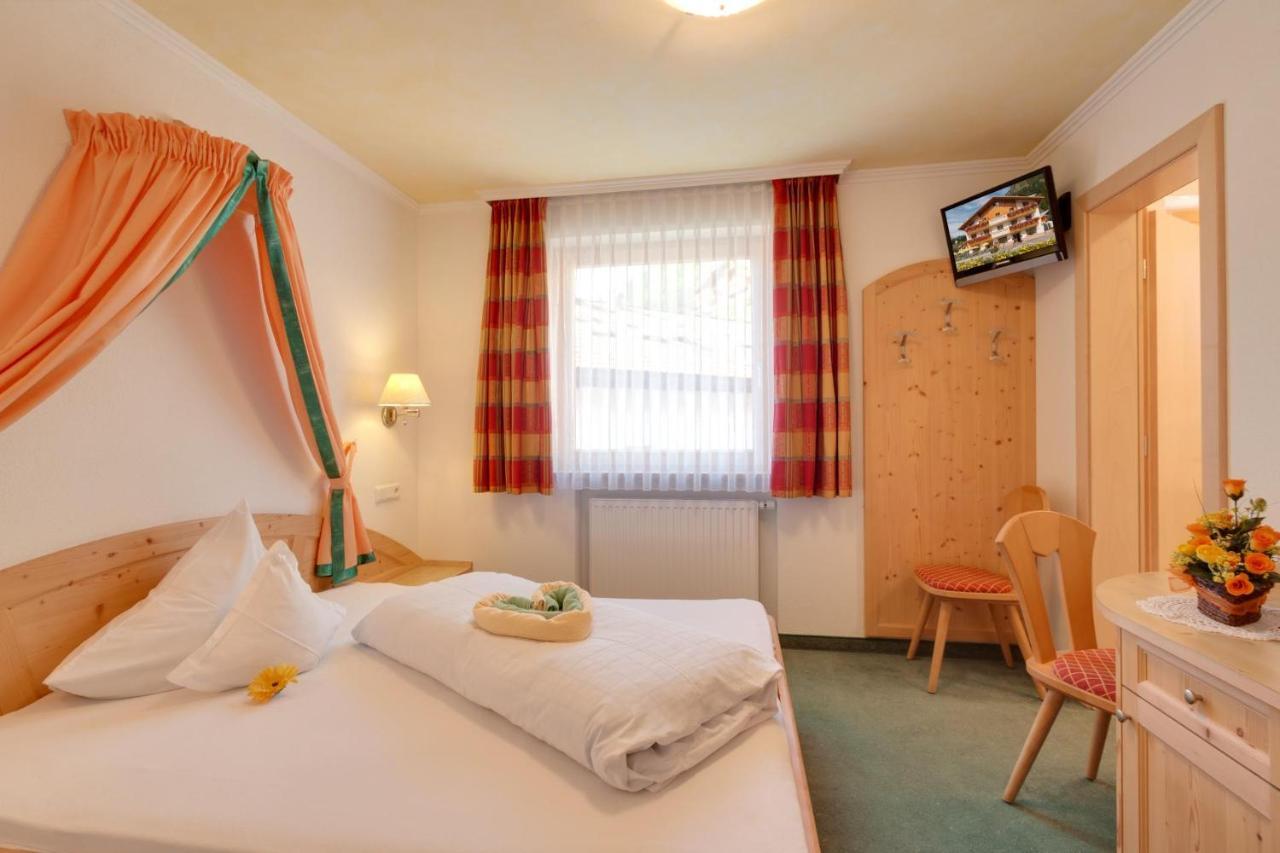 Hotel Theiner Graun im Vinschgau Exteriör bild