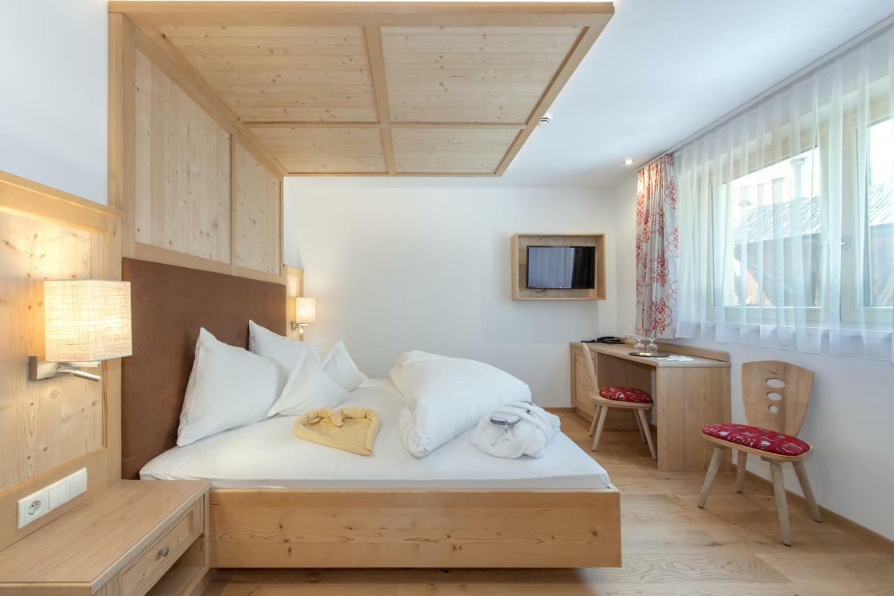 Hotel Theiner Graun im Vinschgau Exteriör bild