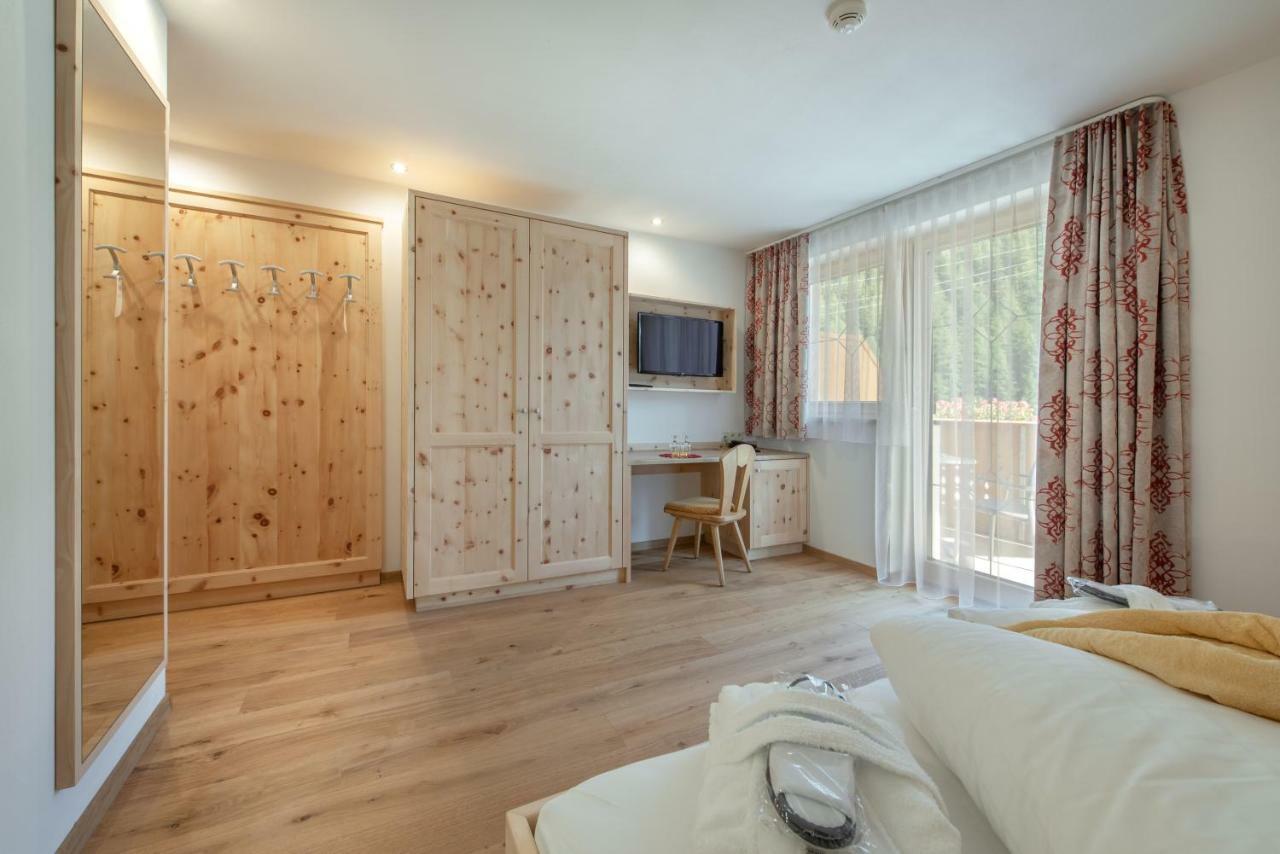 Hotel Theiner Graun im Vinschgau Exteriör bild