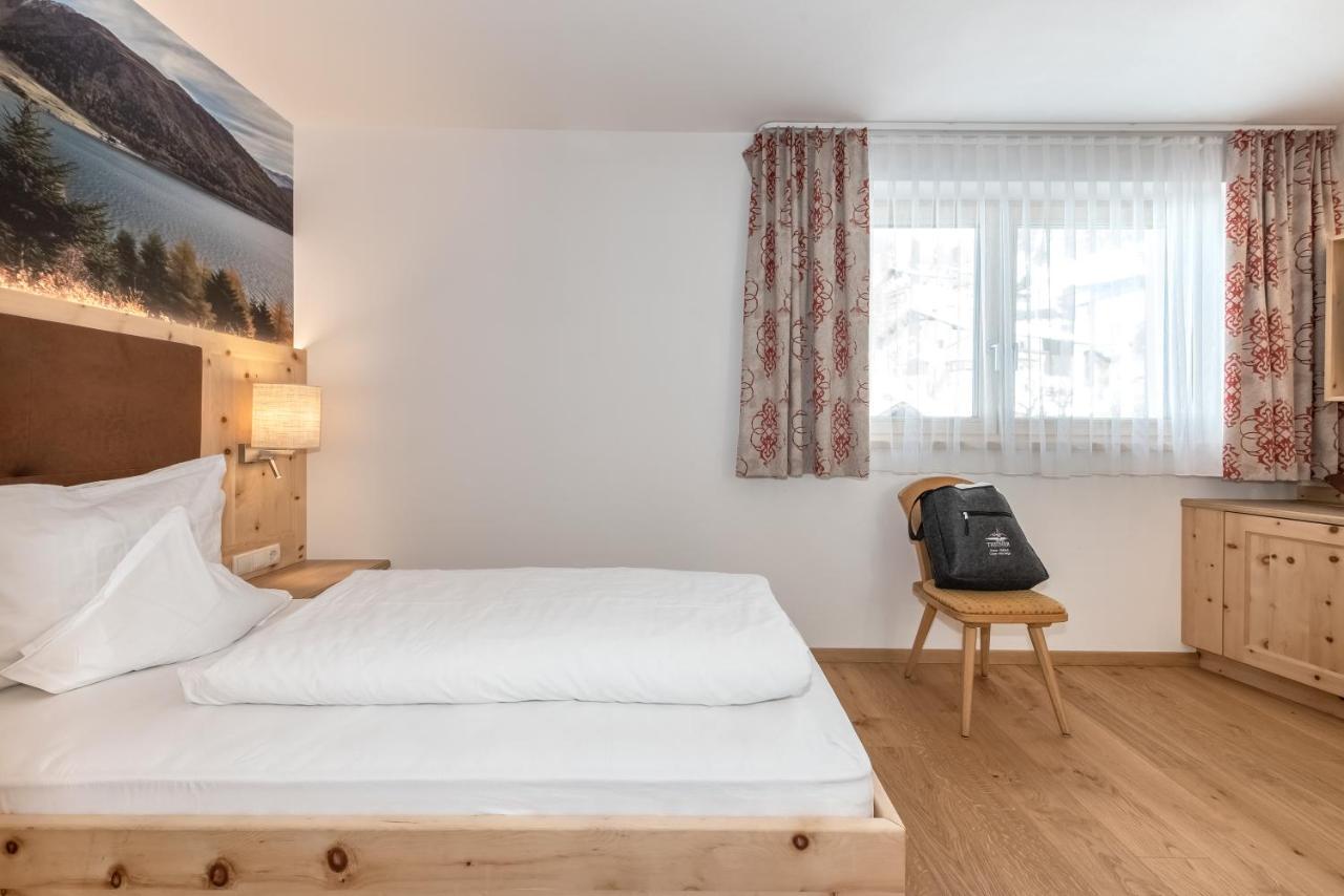 Hotel Theiner Graun im Vinschgau Exteriör bild